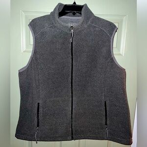 LL BEAN Women’s Fleece Vest Size 2X